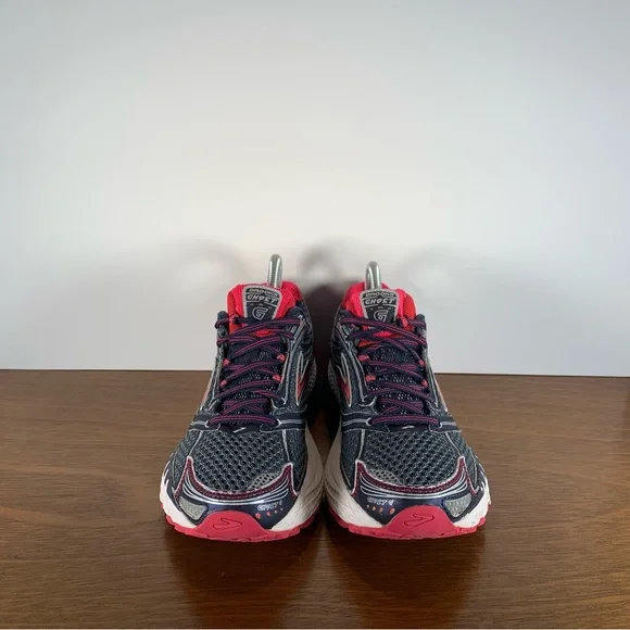 Brooks - Ghost 6 Athletic Shoes Red Gray - Women’s 8.5 - Picture 2 of 8